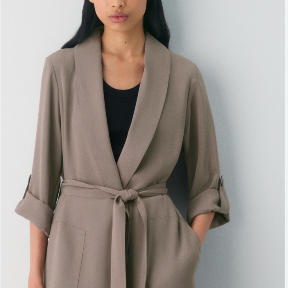 Babaton Kahlo robe